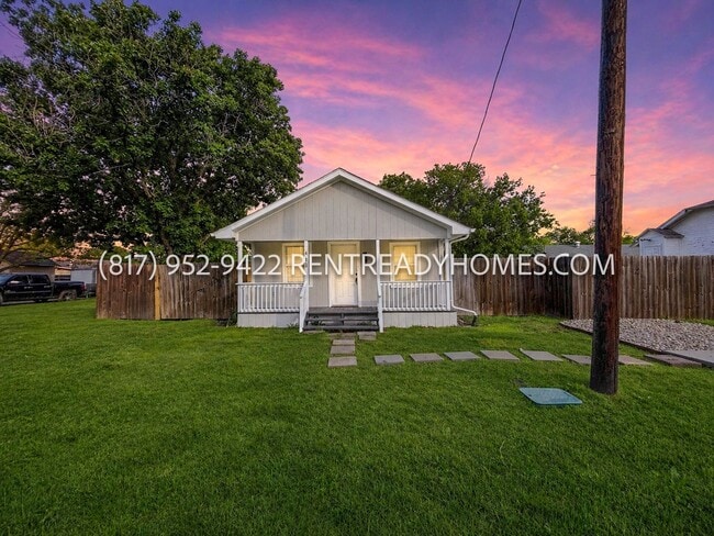 404 Oak St
