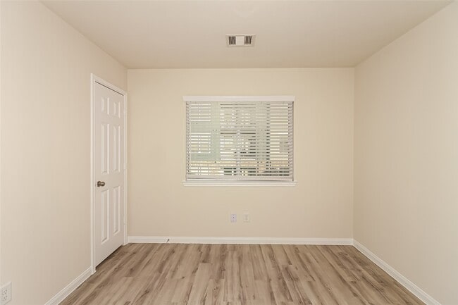 5707 Amelia Plantation Dr