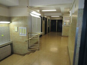 2059 McGraw Ave in Bronx, NY - Building Photo - Building Photo