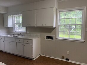4112 S Dowfield Dr in Fayetteville, NC - Building Photo - Building Photo