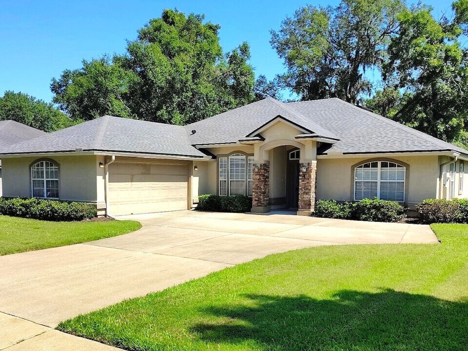 87541 Creekside Dr in Yulee, FL - Building Photo
