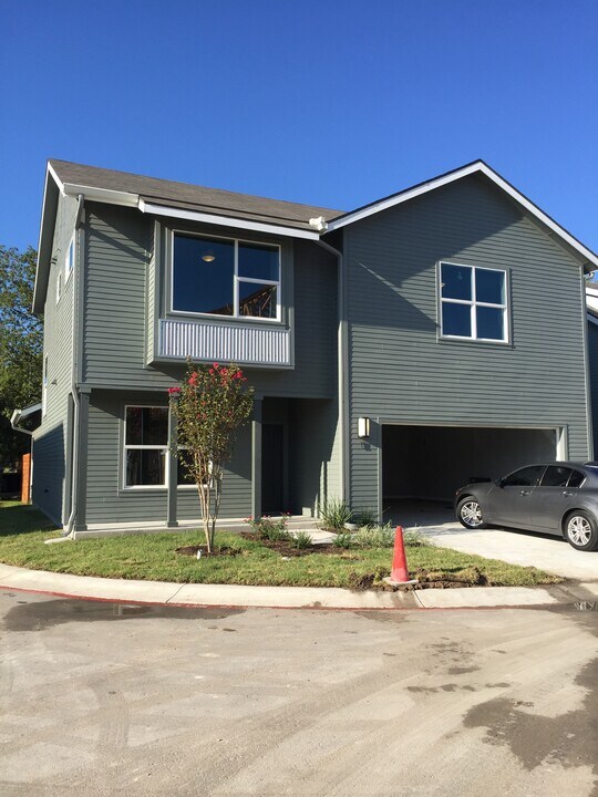 5616 S 1st St in Austin, TX - Building Photo