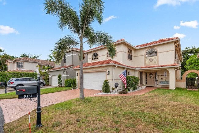 property at 9124 Villa Portofino Cir