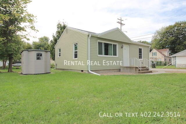 5925 Logan Ave in Lincoln, NE - Building Photo