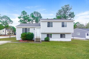 30 Wayland Ct