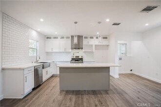 18806 Lull St in Los Angeles, CA - Building Photo - Building Photo