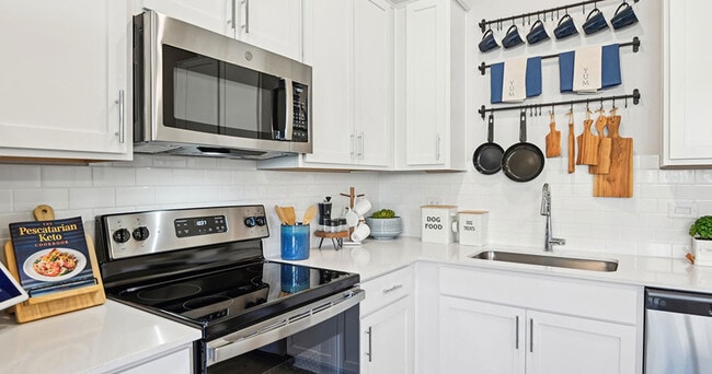 Cadia Grand Prairie Townhomes