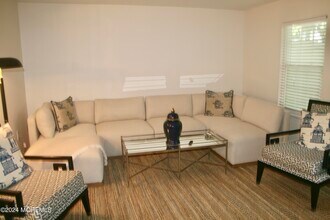 16 Apple Dr in Spring Lake, NJ - Building Photo - Building Photo