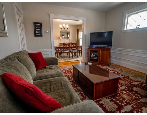 21 Bradwood St-Unit -2 in Boston, MA - Building Photo