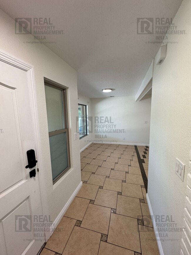 30955 De Portola Rd in Temecula, CA - Building Photo - Building Photo