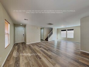 5053 Diamond Ranch Ave in Las Vegas, NV - Foto de edificio - Building Photo