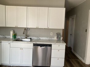 6814 Primrose Ave in St. Louis, MO - Foto de edificio - Building Photo