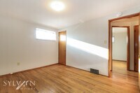 247 Hillary Dr photo'