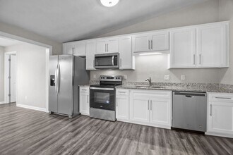 445 Pepper Mill Ln in Norfolk, VA - Building Photo - Building Photo