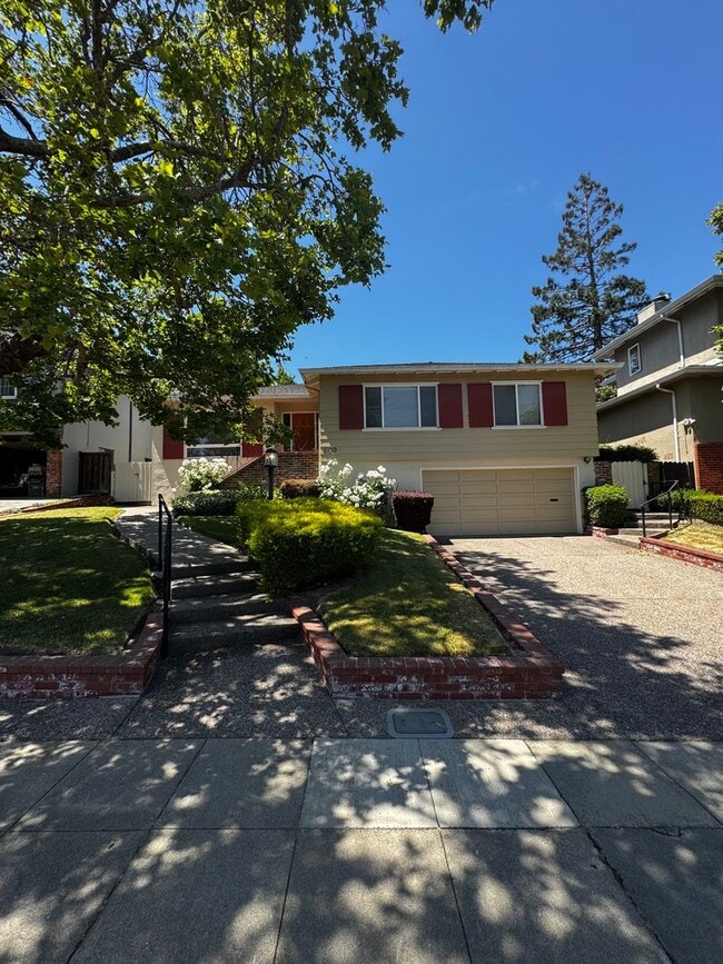 property at 600 Fordham Rd