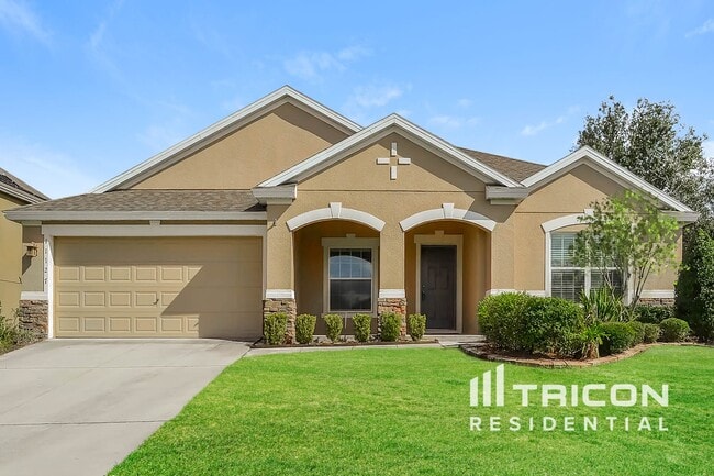 property at 11127 Lemay Dr