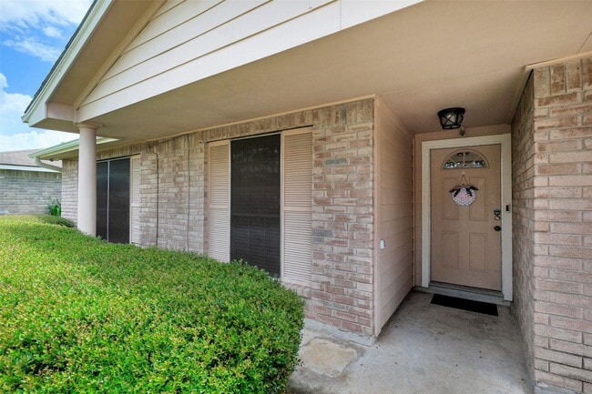 10314 Paintbrush Ln in Sugar Land, TX - Building Photo - Building Photo