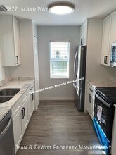 3877 Island Way in St. Petersburg, FL - Building Photo - Building Photo