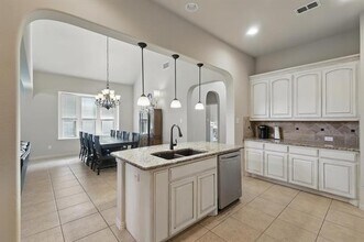 5720 Eagle Mountain Dr in Argyle, TX - Building Photo - Building Photo