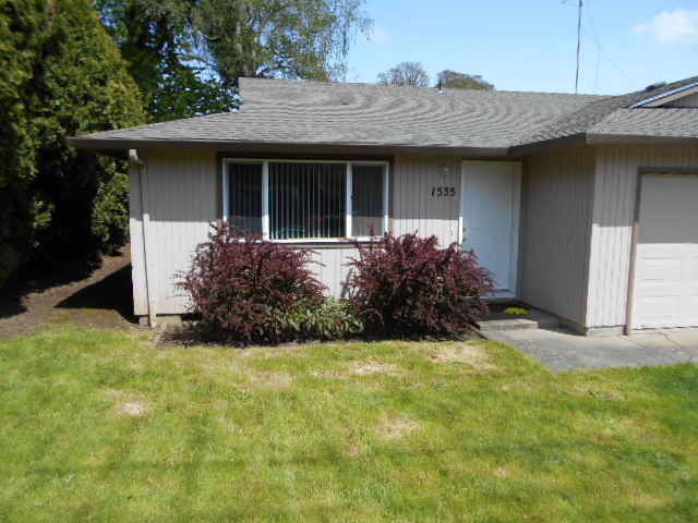 1535 NE 4th St in McMinnville, OR - Building Photo