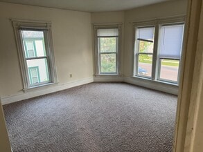 608 Chippewa St in Eau Claire, WI - Building Photo - Building Photo