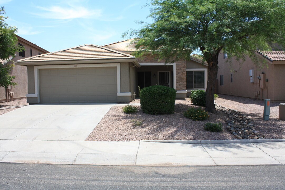 6123 N 135th Dr in Litchfield Park, AZ - Building Photo