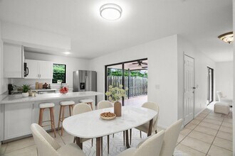 7690 Courtyard Run W in Boca Raton, FL - Building Photo - Building Photo