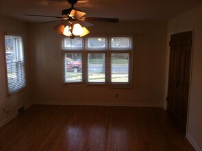 5516 Corby St, Unit 2 in Omaha, NE - Foto de edificio - Building Photo