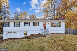 1506 Widows Mite Rd in Edgewater, MD - Building Photo