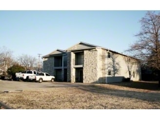 Rockwood Apartments in Bowie, TX - Building Photo