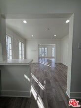 734 S Gramercy Pl in Los Angeles, CA - Building Photo - Building Photo