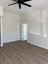 408 West St in Oceanside, CA - Foto de edificio - Building Photo