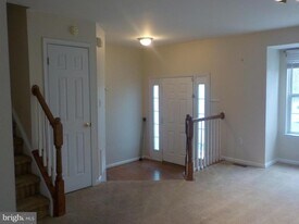 703 Kings Crest Dr in Stafford, VA - Building Photo