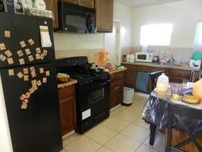 Sanborn Place Apartments in Salinas, CA - Building Photo - Interior Photo