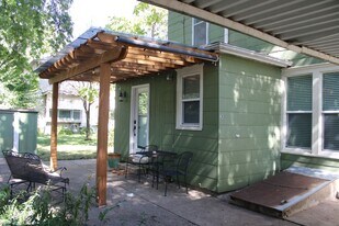 203 N Juliette Ave in Manhattan, KS - Building Photo