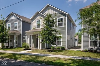 270 N Warman Ave in Indianapolis, IN - Foto de edificio - Building Photo