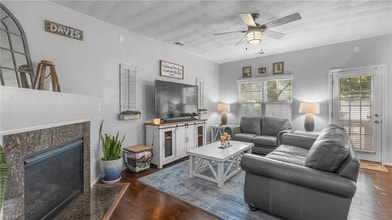 520 Cape Joshua Ln in Virginia Beach, VA - Building Photo - Building Photo