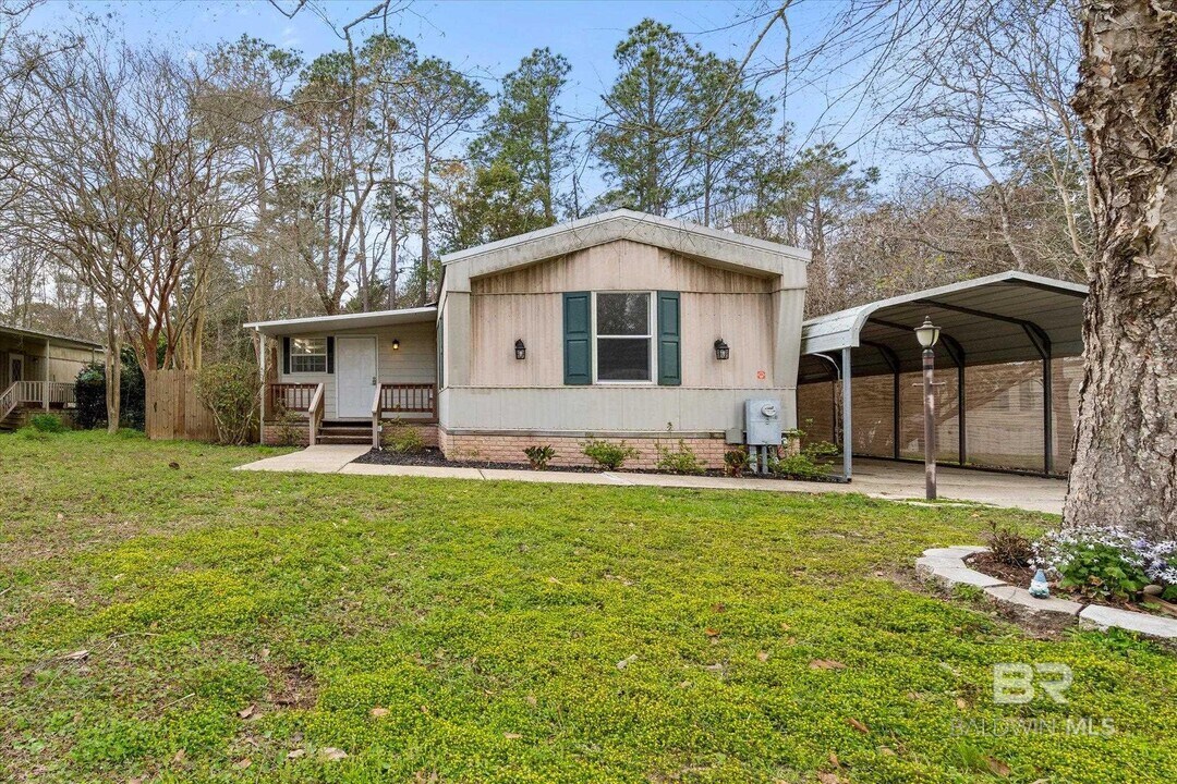 9523 Redfish Dr in Elberta, AL - Building Photo