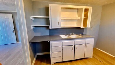 2104 Upland Ave in Lubbock, TX - Building Photo - Building Photo