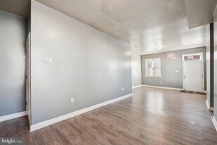 138 N King St in Gloucester City, NJ - Building Photo