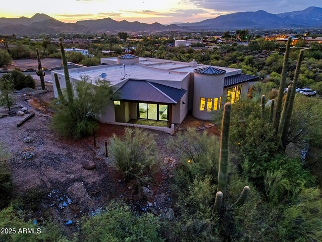 37956 N School House Rd in Cave Creek, AZ - Building Photo - Building Photo