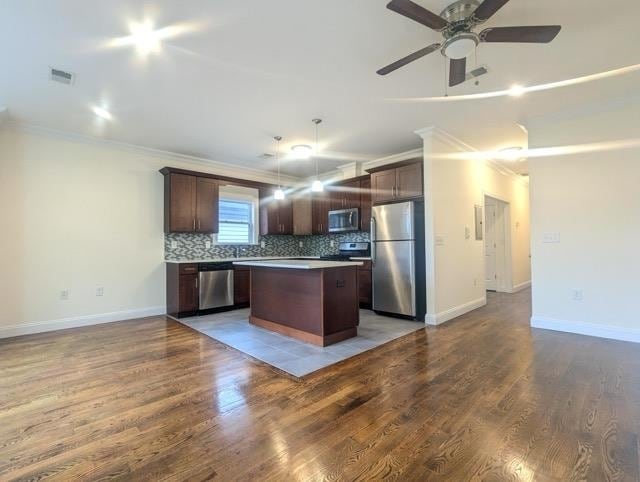 173 Halladay St in Jersey City, NJ - Foto de edificio - Building Photo
