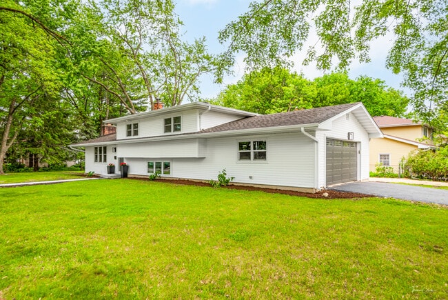 property at 116 Waxwing Ave