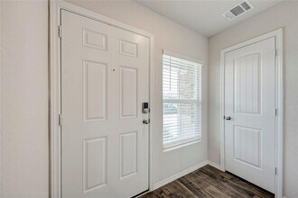 105 Calgary Ln in San Marcos, TX - Building Photo - Building Photo