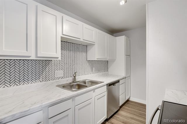 16359 W 10th Ave in Golden, CO - Building Photo