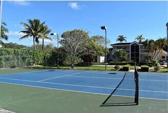 7550 SW 82nd Ct in Miami, FL - Building Photo - Building Photo