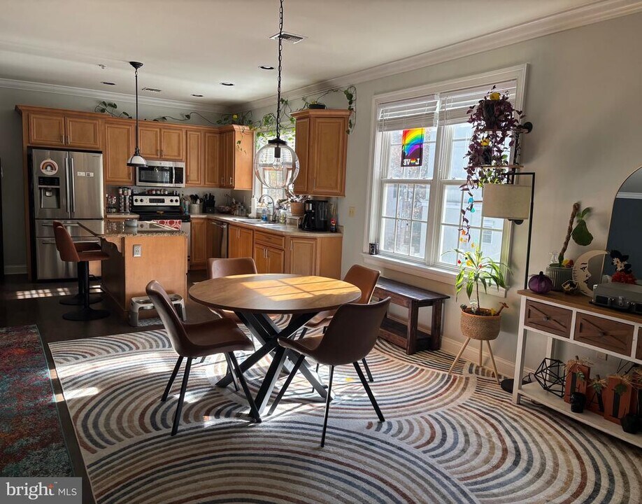 136 Bridge St in Phoenixville, PA - Building Photo