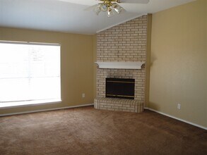 432 Round Rock Rd in Cedar Hill, TX - Building Photo - Building Photo