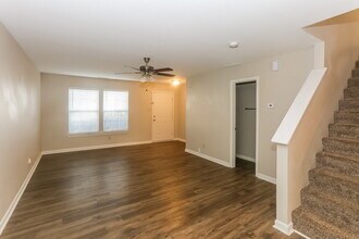 7345 Mitzi Deborah Dr in Charlotte, NC - Building Photo - Building Photo