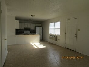 1118 NW 52nd Cir in Lawton, OK - Building Photo - Building Photo